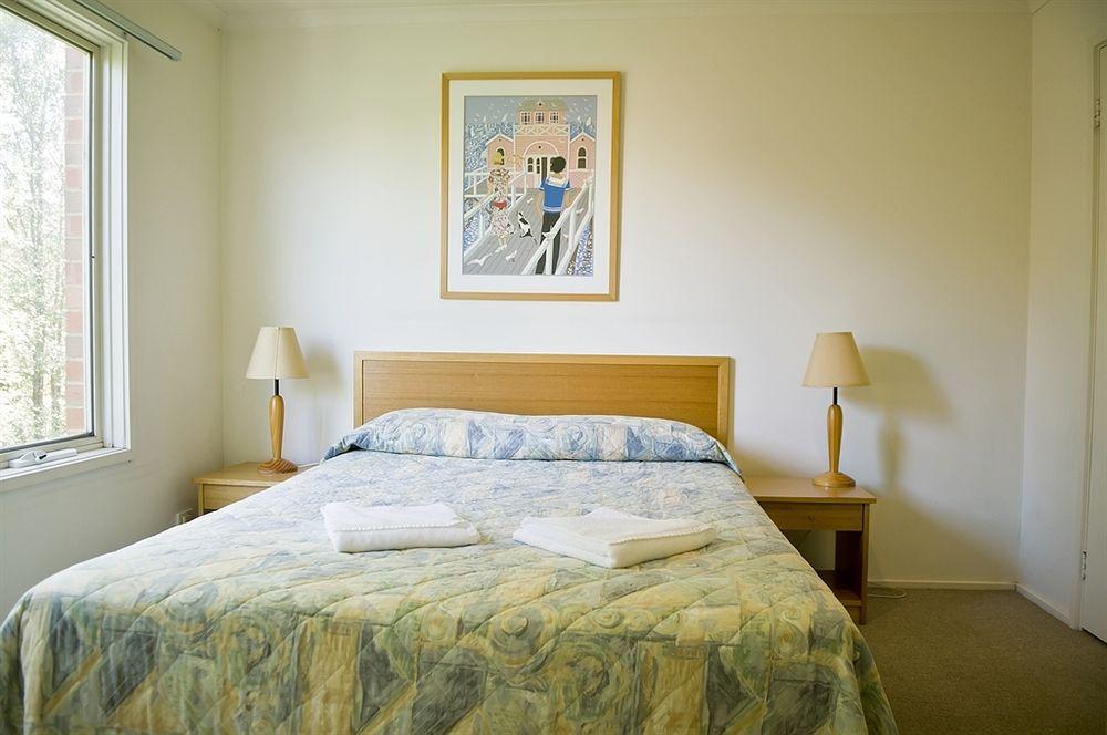 Lamplighter Motel Όουκλι Εξωτερικό φωτογραφία