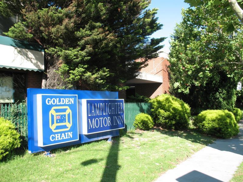 Lamplighter Motel Όουκλι Εξωτερικό φωτογραφία